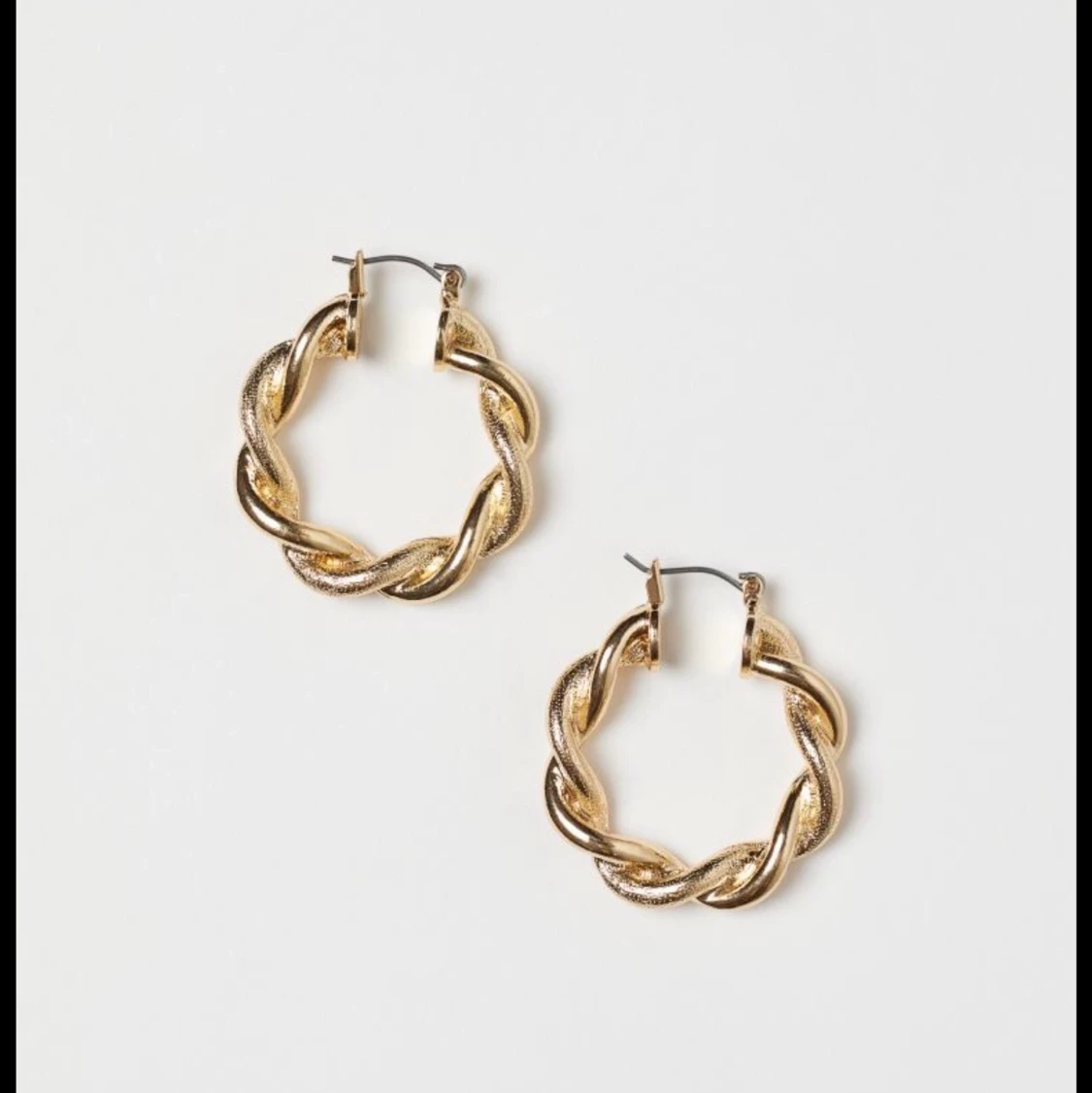 Guldiga örhängen - 90