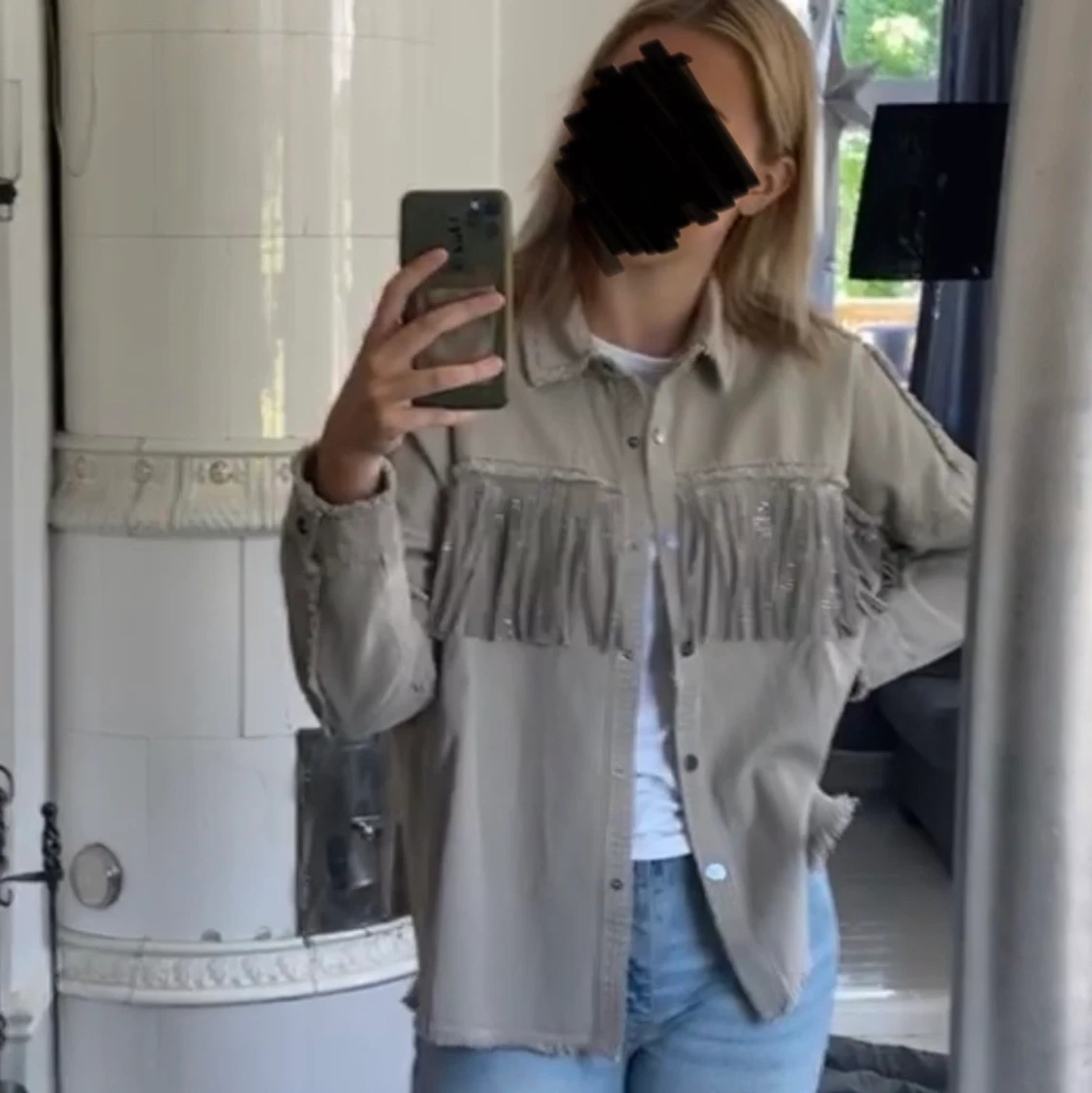 Intressekoll på fransjackan!