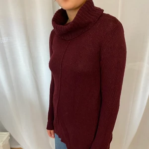 Stickad tröja - Passar s-M