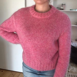 Stickad tröja - Rosa stickad tröja från H&M i storlek S