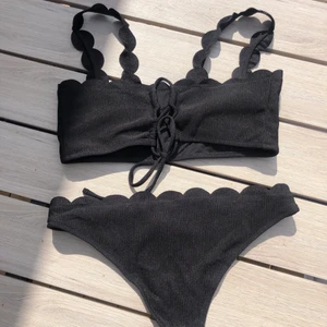 Bikini - Jättefin bikini som aldrig är använd alltså helt ny! (Den är liten i storleken så skulle passa en M också) 