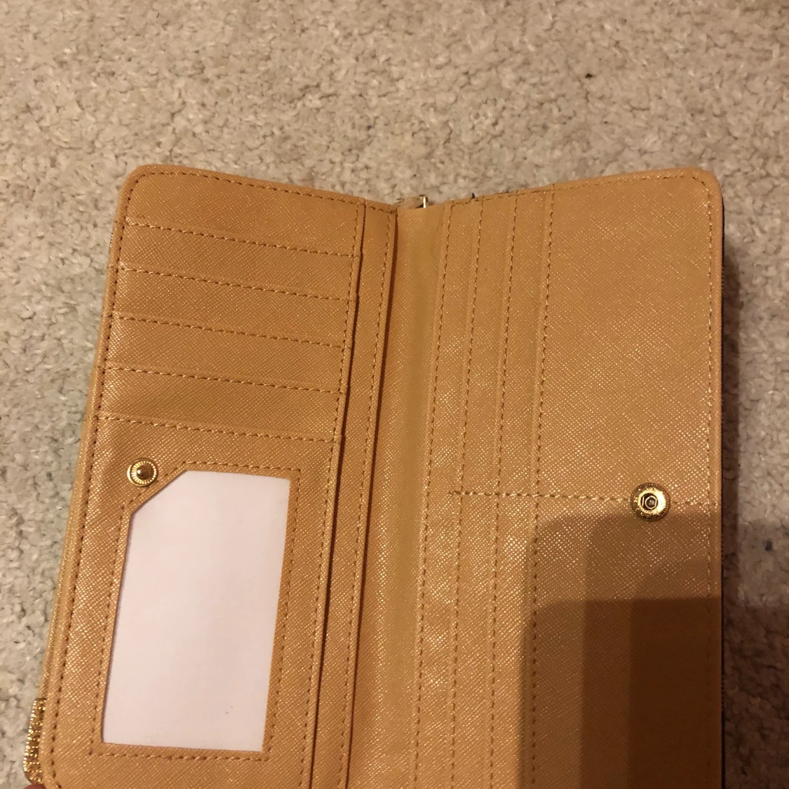 Plånbok med fint mönster  - 90