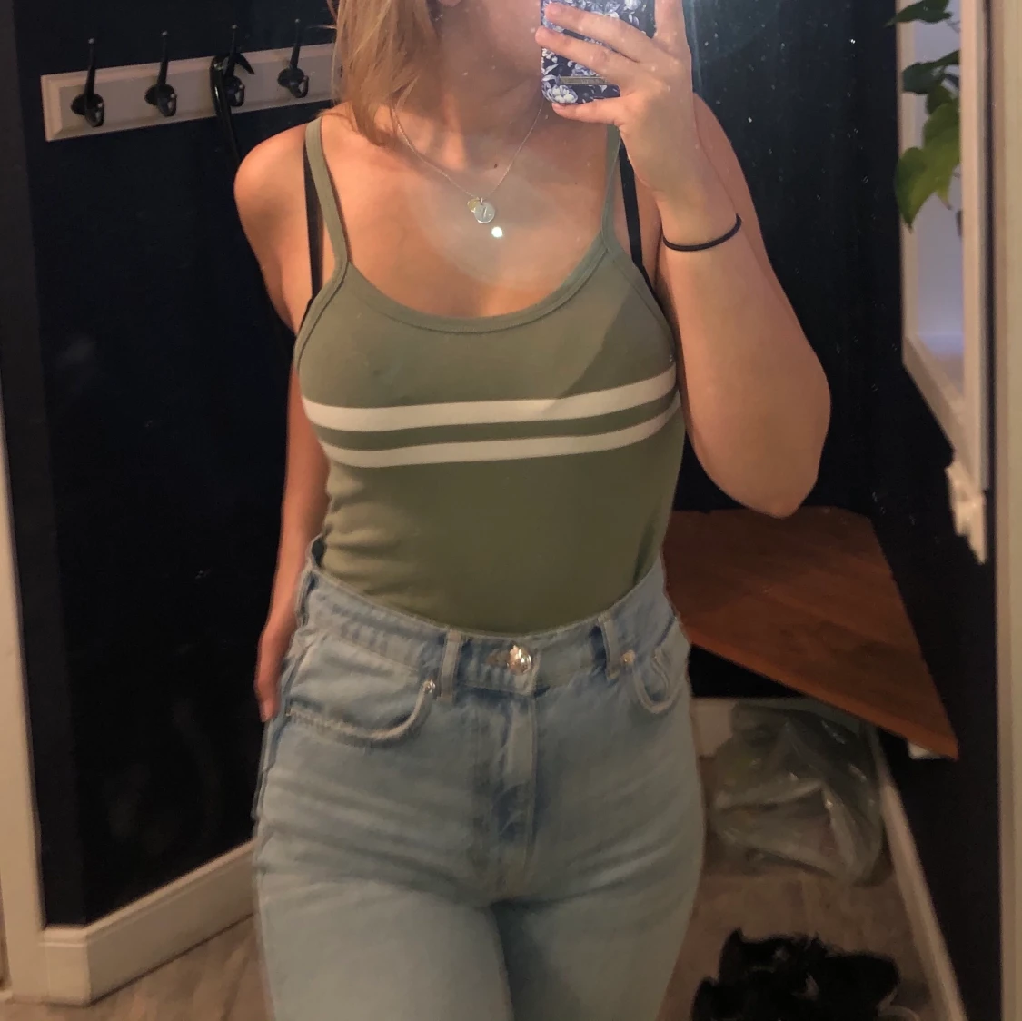 Grön topp från bikbok strl M - 91