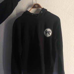  - Soulland hoodie, shippas till Sverige från Danmark för 59 kr💋