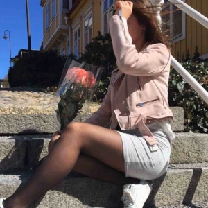  - Priset är INKL FRAKT. Jacka från Zara. Skriv vid intresse eller om ni har några frågor🌸