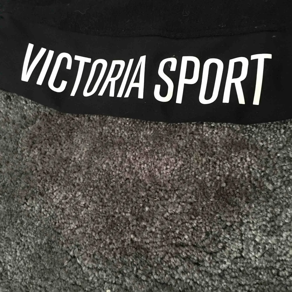 Frakt 125kr. Köpte på Victoria secret i Orlando💕. Shorts.