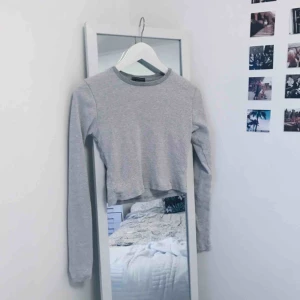  - Söt och superskön grå tröja från brandy 