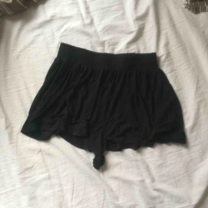  - Mysiga, luftiga shorts, perfekt till sommaren! 