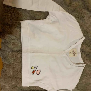  - Super cute and a crop top 