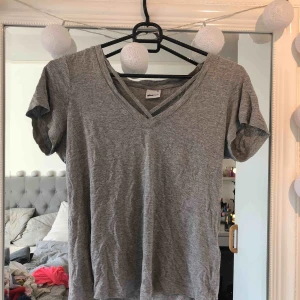  - Superfin t-shirt från ginatricot i storlek xs. 50 kr + frakt