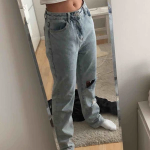  - Oversized jeans , as snygga!! Aldrig använda, alltså nyskick 💕💕 jag är 169