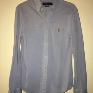 Ralph Lauren Oxford Knite - neon blå slim fit - ⚪️Använts ett fåtal gånger  ⚪️Väldigt gott skick