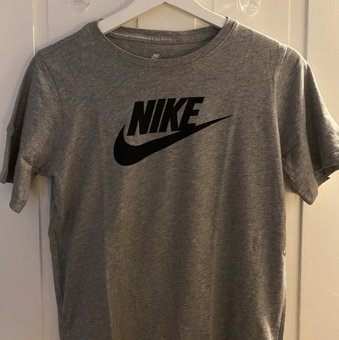 Grå Nike t-shirt strl XL