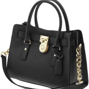  - Äkta MK väska ..helt ny 2 till tre gånger använd .