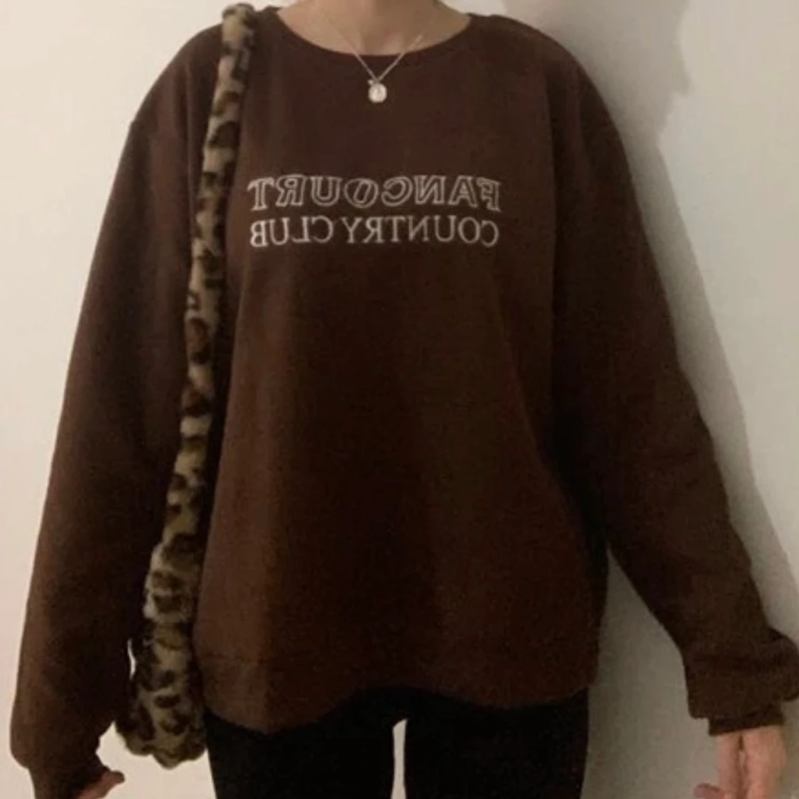 Brun trendig tröja