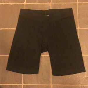 Svarta cykelbyxor  - Sköna Svarta cykelbyxor i storlek XS. 