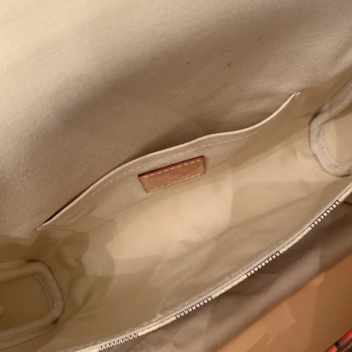 Se nästa annons - 91