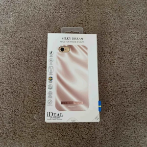  - Case eller skal från ideal of sweden från Therese Lindgrens kollektion. Skalet är helt oöppnat & plomberat som syns på sista bilden. Skalet passar iPhone 6 6s 7 och 8