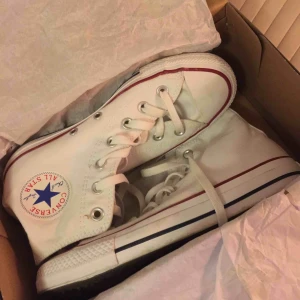  - Nya och oanvända Converse🥰