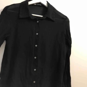  - En fin blues som man kan ha med fina jeans 