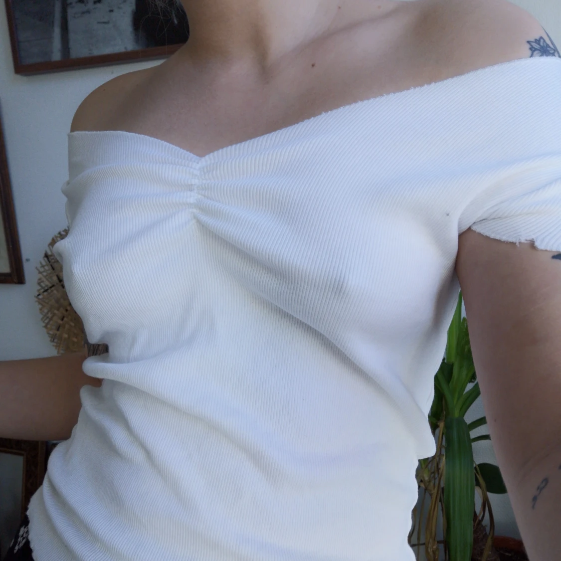 Vit tröja från NA-KD