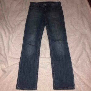  - Endast använda 1 gång, Gant jeans i storlek W28/L30