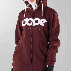  - Äkta Dope skidjacka. Har använts en gång.Oversized, är själv S/M(den funkar bra) Gå in på deras hemsida om du vill se mått. Köpte den ursprungligen för 1700 kr. Har gått lite i sönder på sidan. Står ej för leverans. Inget kvitto. Tar helst swish