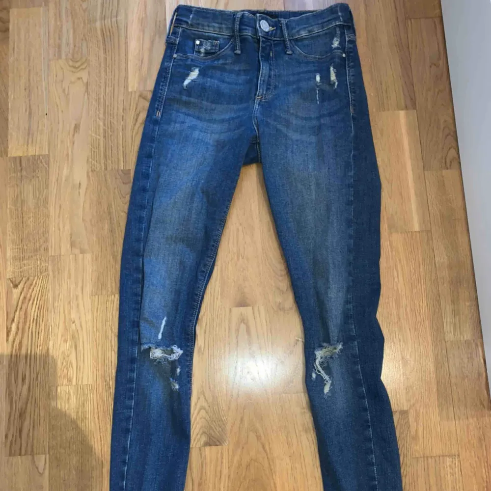 Jeans från River Island Storlek 32 Frakt: 79kr . Jeans & Byxor.