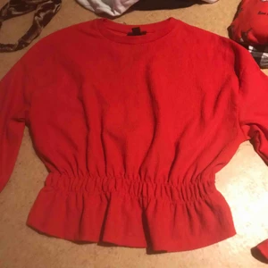  - från new yorker köpts för 200 säljs för 30 använts bara en gång är i väldigt bra skick