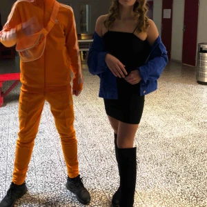  - Säljer mina Highknees pga det är inte min stil längre, ser inte vart jag köpt det ifrån och minns tyvärr inte men tror att det är skoagust. Bra skick dock lite smutsiga men det går bort om man tvättar det