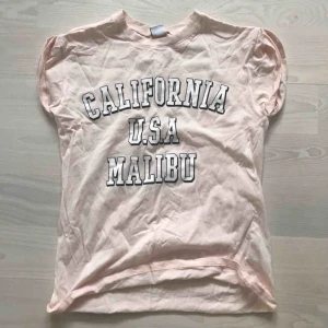  - Snygg T-shirt i bra skick!