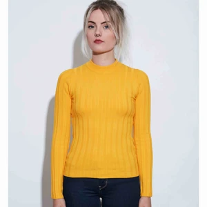  - En helt ny tröja från stay- carlings  Aldrig använd  Nypris :350kr Mitt pris 100kr Frakt 30kr  Eller mötas upp💕