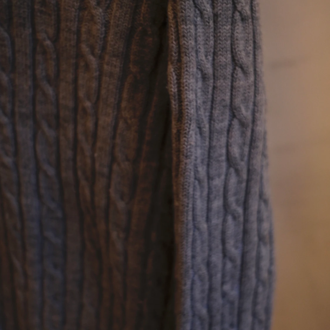 Grå stickad tröja i 100% ull - 91