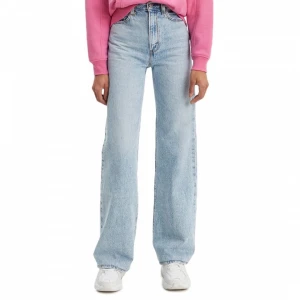 Levis ribcage wide leg  - Säljer dessa fina levis jeansen som är använda ett antal gånger men ändå i bra skick. Skriv privat för fler bilder. Inköpa för ca 1000 kr och säljer för 400 kr+frakt💖💕