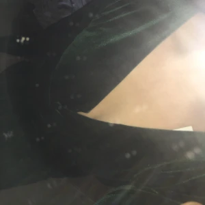 Grön tröja - Helt oanvänd tröja med prislappen kvar säljs då den inte kommit till användning 