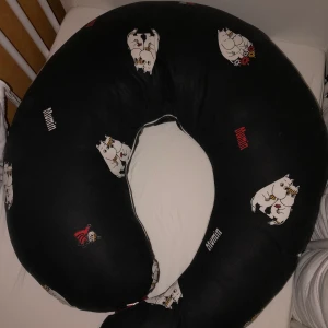 Newborn pillow  - Perfect condition 