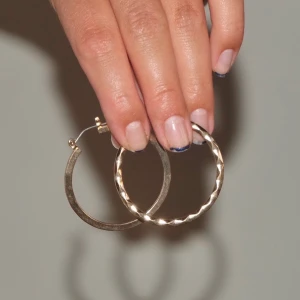 ✨ - Örhängen från &otherstories. Aldrig använda. Frakt 11kr! 