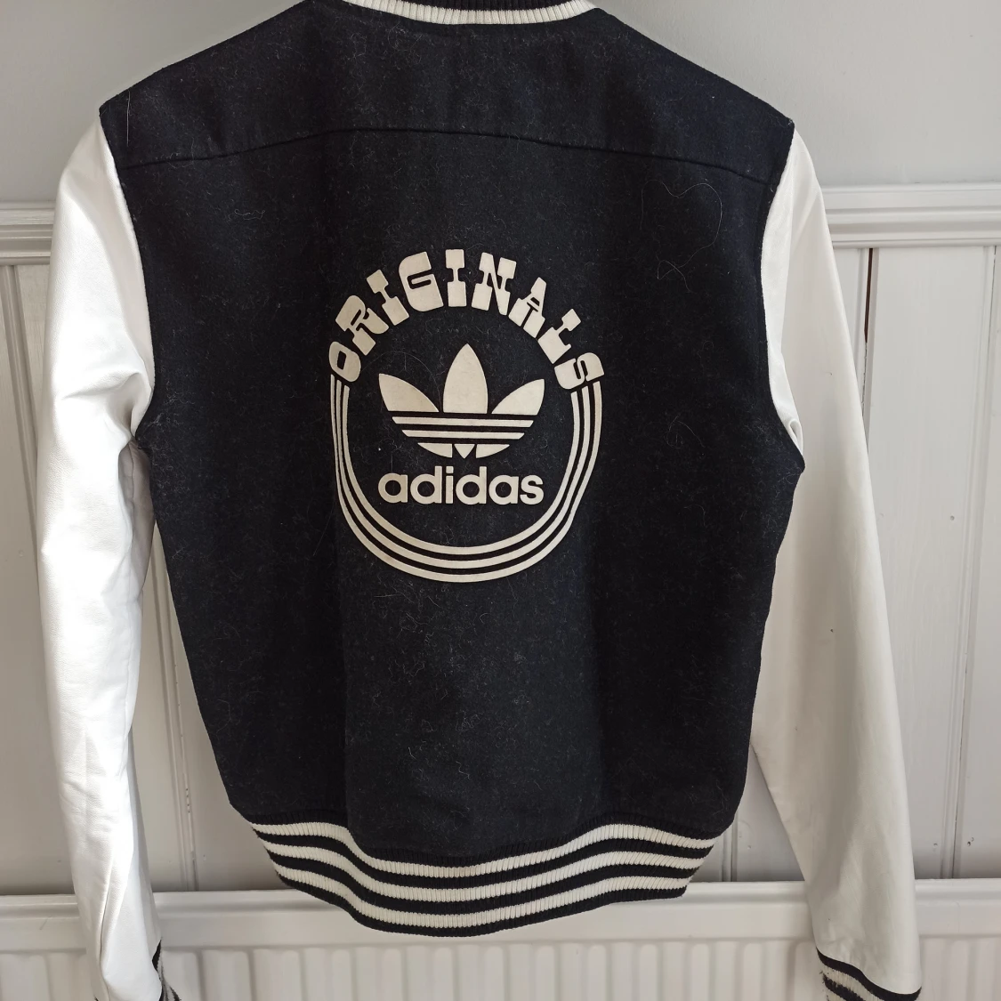 Collegejacka adidas originals strl 40
