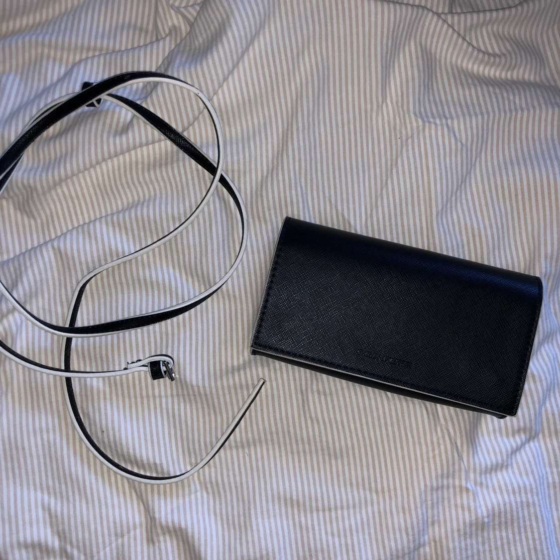 CARIN WESTER liten axelväska