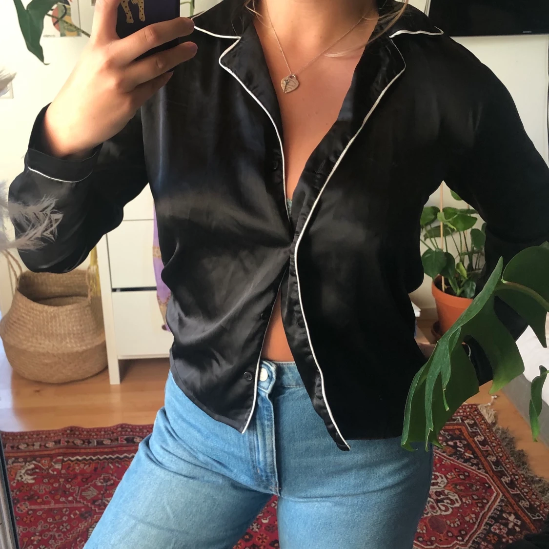 Silkesskjorta från boohoo