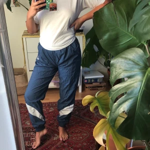 Trackpants puma  - Secondhand trackpants från puma - frakt tillkommer!🌻