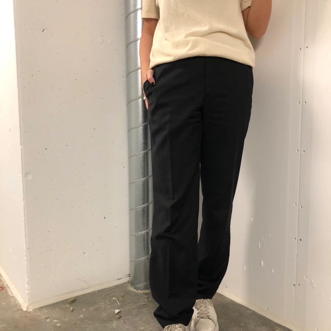 Svarta kostymbyxor  - 90