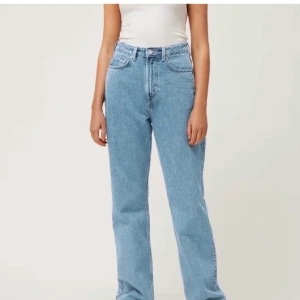 Rowe jeans 28/32 - Säljer dessa jeans då dem tyvärrrrr😫var för stora... köpte dem här på Plick! Frakt ca 70 kr