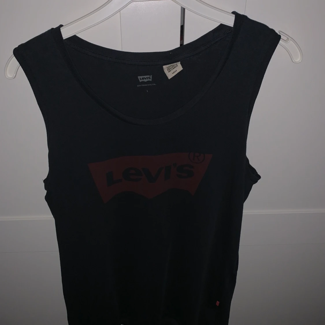 Levis linne