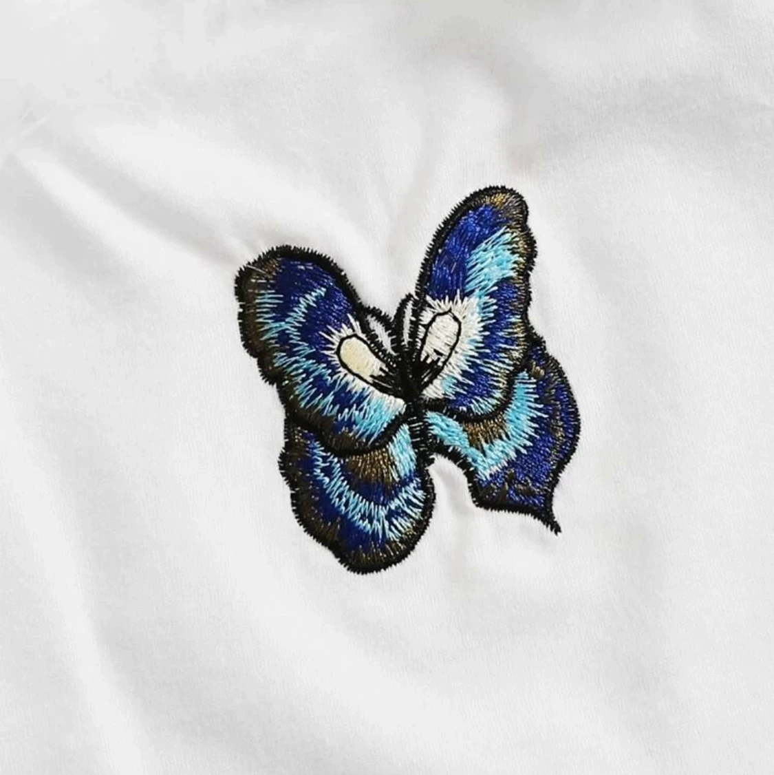 Gullig topp med fluff - 91