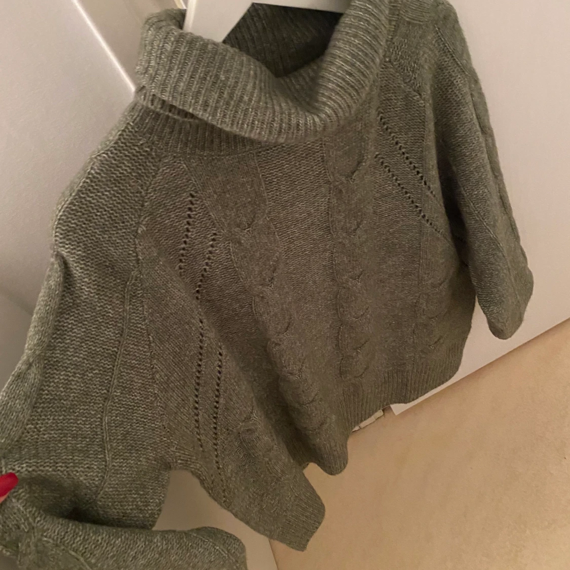 Stickad polotröja  - 90