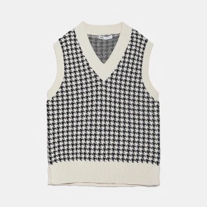 Zara vöst - Säljer denna väst från zara, i storlek M. Frakt 88kr