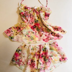 Lingerie - Lingerie night sleep sexy wear, xs  🎀👱🏻‍♀️💋