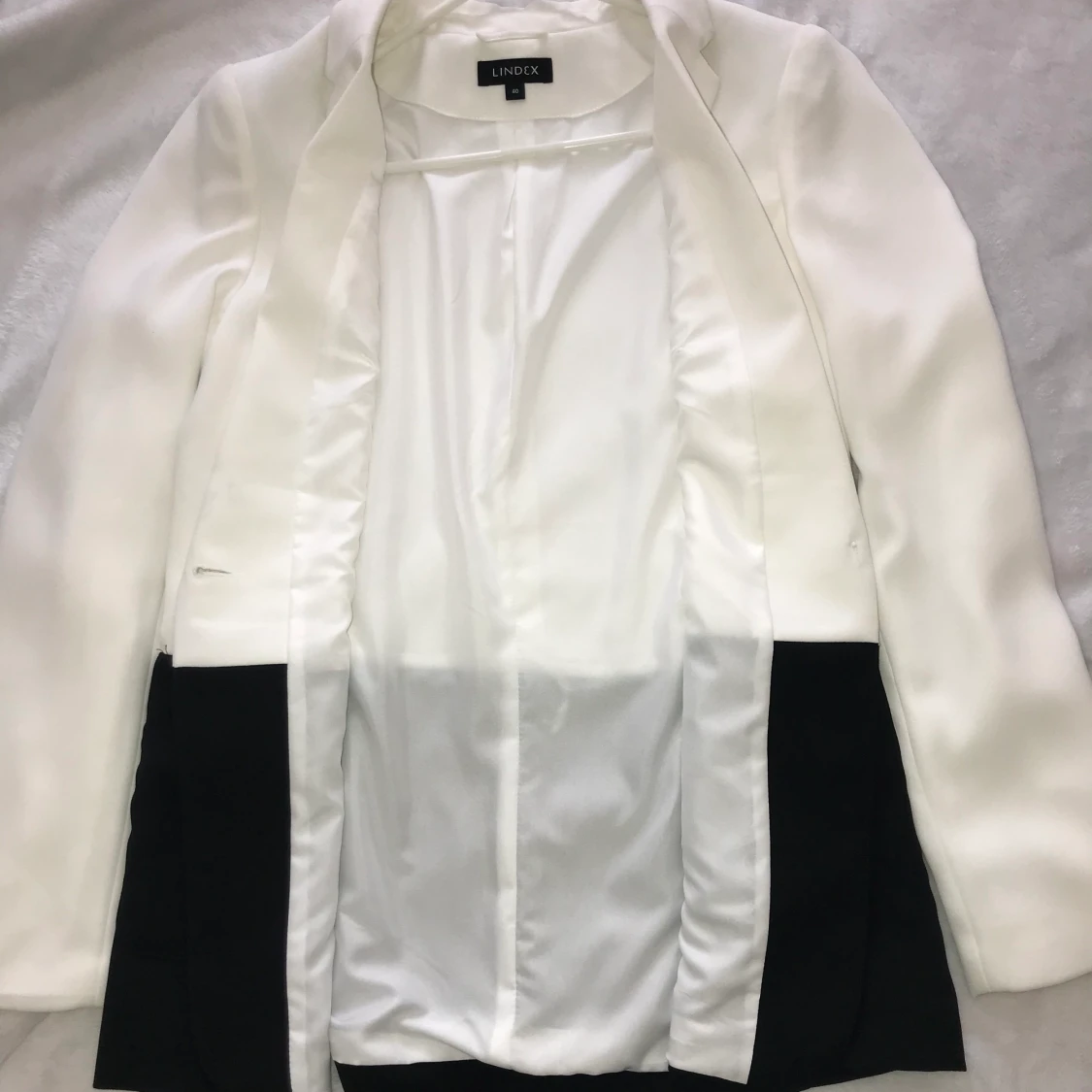 Svartvit kavaj  - 90