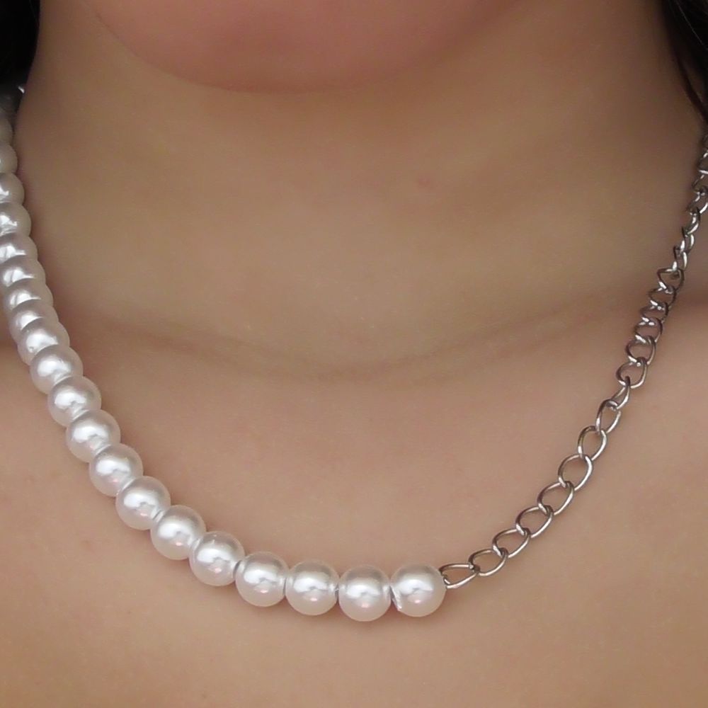 Halsband hälften pärla hälften kedja⚡️⚡️ | Plick